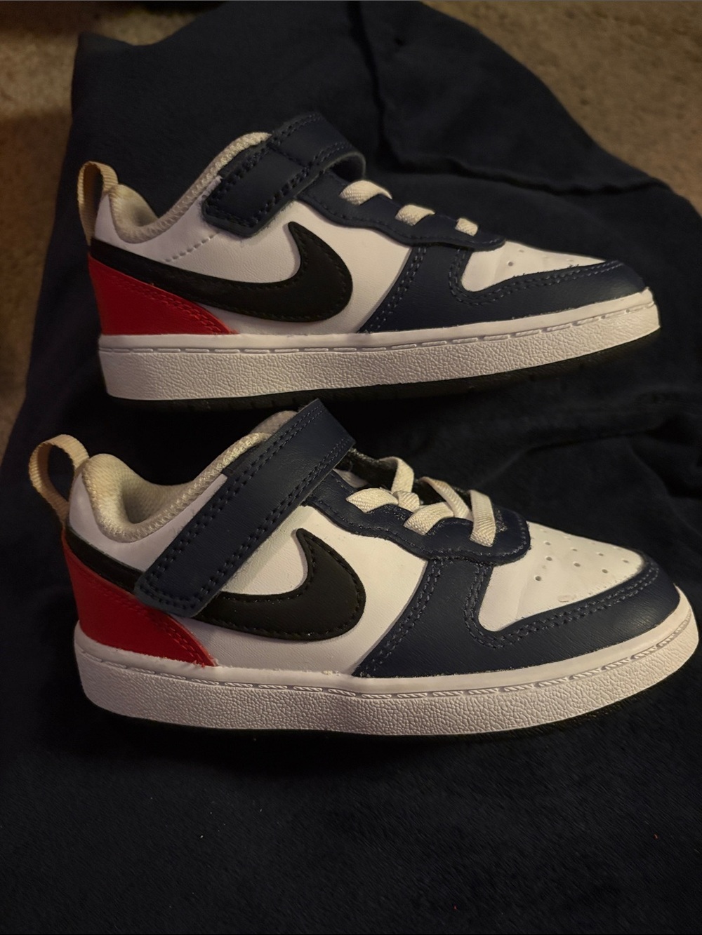 Nike Kids Navy White Black Red Low-Top Sneakers